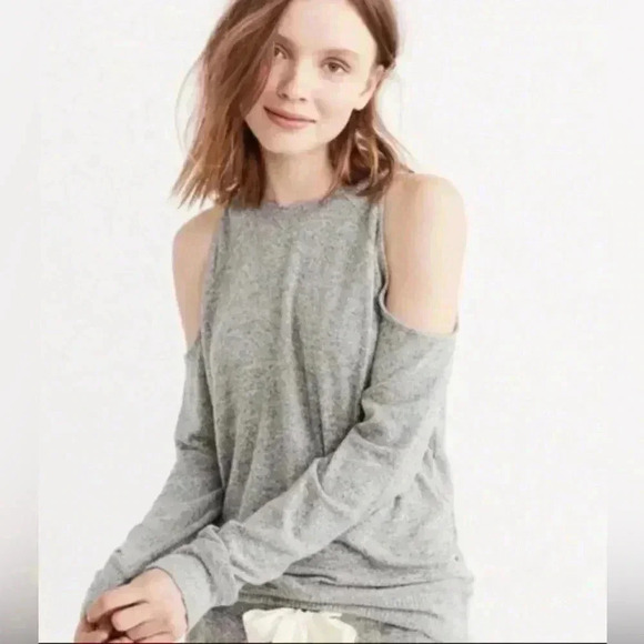 Abercrombie & Fitch Cold Shoulder Top in Heather Grey Sweatshirt material. M - Picture 1 of 6